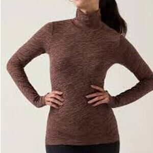 NWOT Athleta Flurry Seamless Turtleneck S